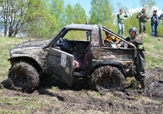 В Калуге покорителям грязи и бездорожья вручены награды