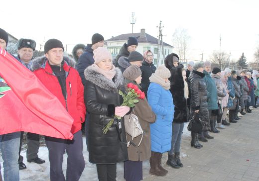 Открыт бюст героя-десантника Андрея Зайцева