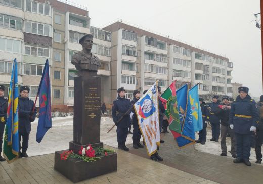 В Рассказове открыт бюст Героя России Александра Комягина