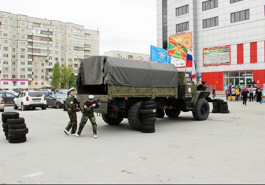 В Сургуте День военного водителя