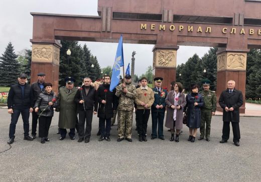 5 мая 2022 года накануне Дня Великой Победы состоялся традиционный, ежегодный автопробег по местам боевой Славы и Митинг Дружбы у у мемориального комплекса «Эльхотовские ворота»