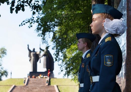 Акция Свеча памяти в День памяти и скорби,  возложение цветов и траурный митинг