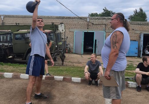 В Балаковской автошколе ДОСААФ прошли традиционные соревнования курсантов