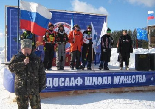 Киров: в деревне – грохот снегоходов, в тире – хлопки выстрелов