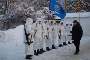 Курсанты военно-патриотического клуба шли «в наступление»