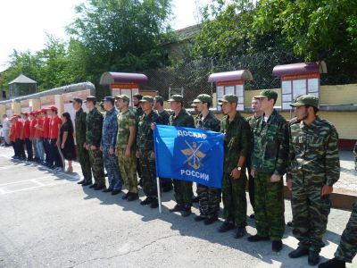 Кизлярские парни побывали в гостях у военнослужащих Росгвардии