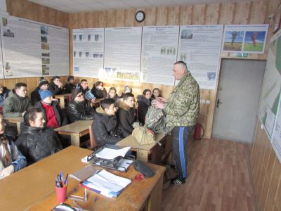 Тульские юнармейцы и курсанты ДОСААФ впервые шагнули в небо