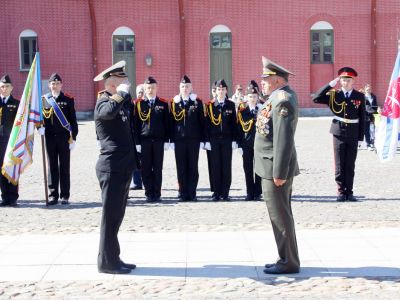 Собрались кадеты в граде Петра…