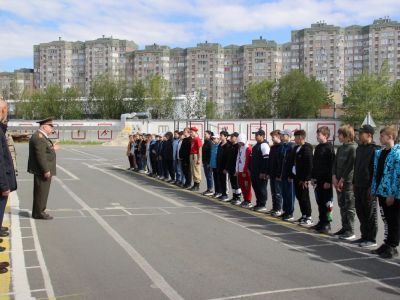 В Сургуте открыт военно-патриотический лагерь «Юнармеец»