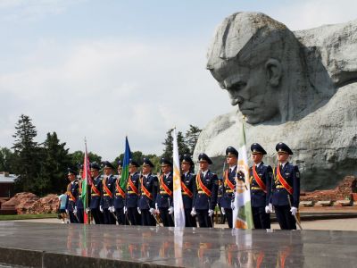 Команды сборной России и ДОСААФ успешно выступают в международном конкурсе «Снайперский рубеж»