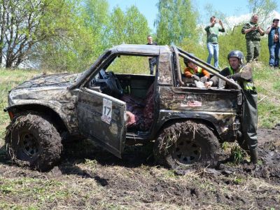 В Калуге покорителям грязи и бездорожья вручены награды