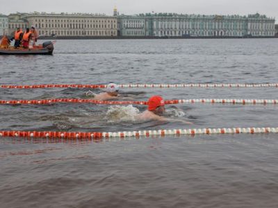 «До чего вода в Неве холодная…»